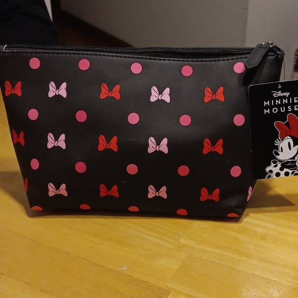 Disney Minnie Mouse Cosmetic Bag NWT - Picture 3 of 3